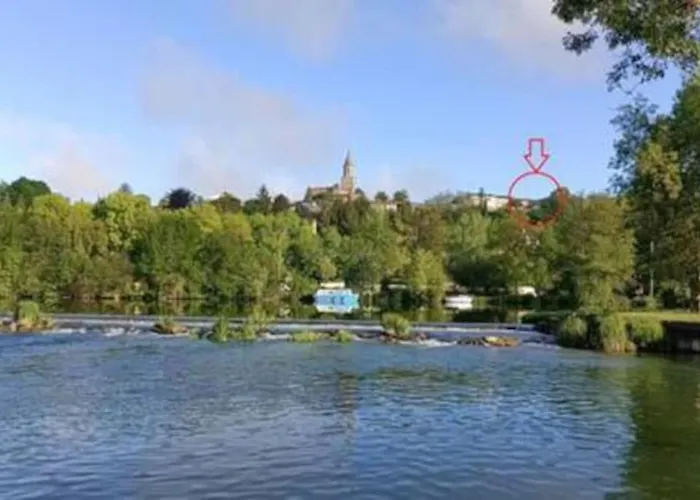 La Chabourne Des Remparts Сasa de vacaciones *