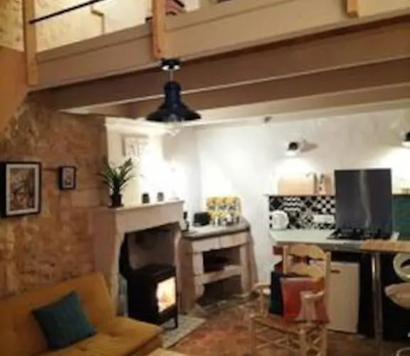 Сasa de vacaciones La Chabourne Des Remparts *